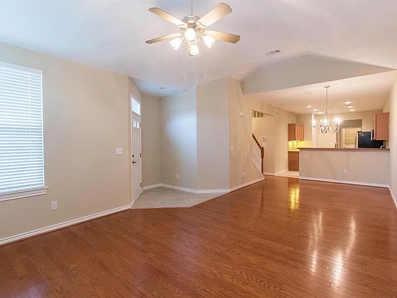 3rd image of 2601 Marsh Ln Unit 324