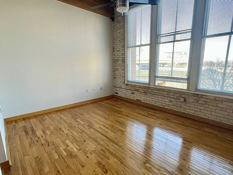 413 N 2nd St #220 — Photo 10