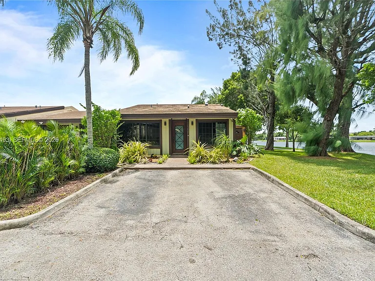 10398 Orange Ct #10398 — Photo 36