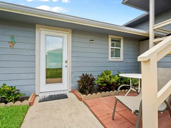 715 31st St, Galveston, TX 77550
