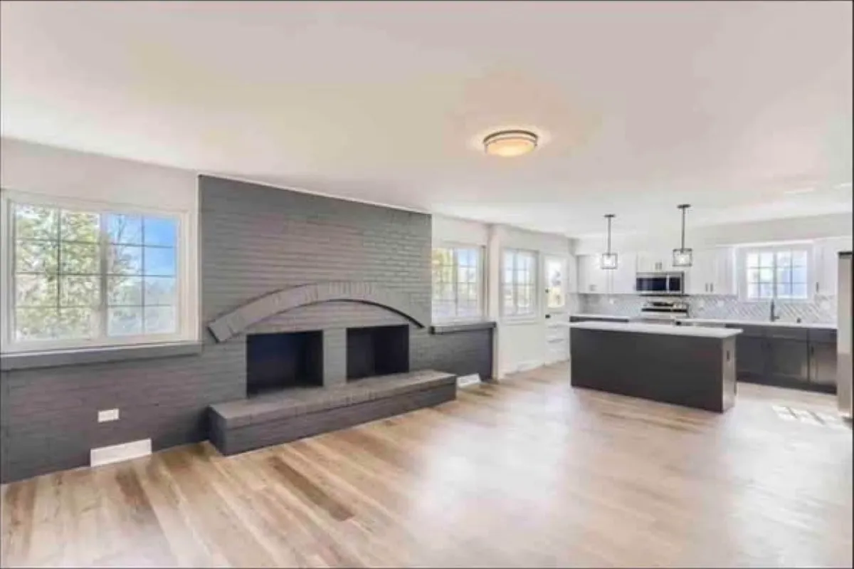 Building Photo - 8212 Saulsbury Cir