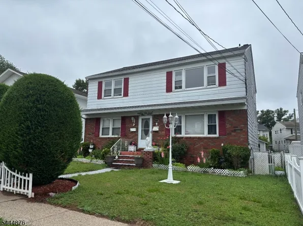 153 Martha Ave Floor 2, Elmwood Park, NJ 07407