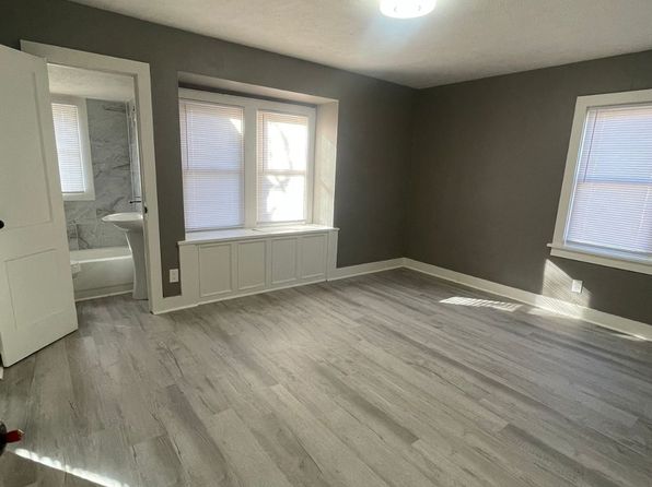 308 E Madison St #5