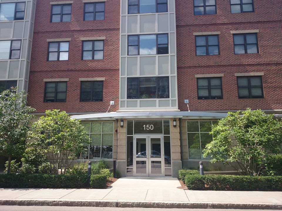 2nd image of 150 Pleasant St Unit 101