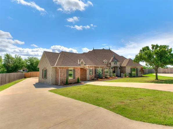 4208 Olde Copper Creek Rd, Moore, OK 73160