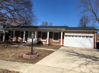 1214 Devonshire Dr, Champaign, IL 61821