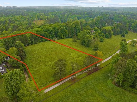 4th image of 791 Rivendell Ln