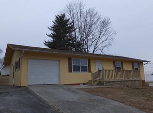 1519 NW Paris Rd, Knoxville, TN 37912