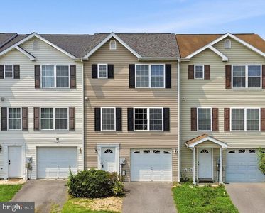 65 Cosmos Dr, Martinsburg, WV, 25404