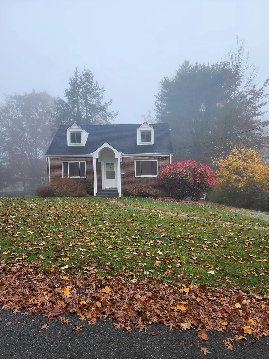 3218 Greenwald Rd photo 1