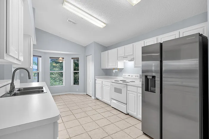 2340 Commodores Club Blvd — Photo 9