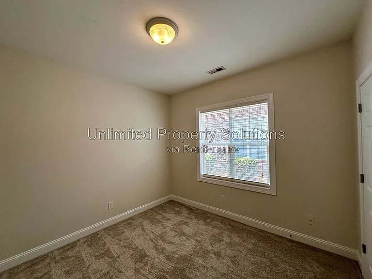 5009 Whitner Dr — Photo 19