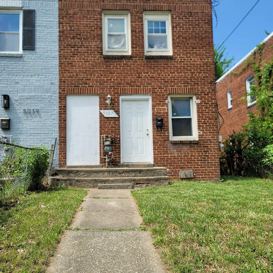 3 bed, 2.0 bath, 1184 sqft, $3,100 — Photo 2