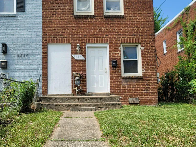 5037 Benning Rd SE — Photo 8