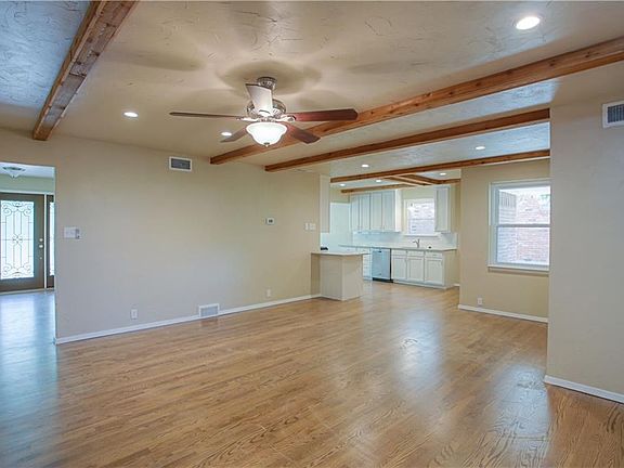 3rd image of 1226 Cherrywood Dr