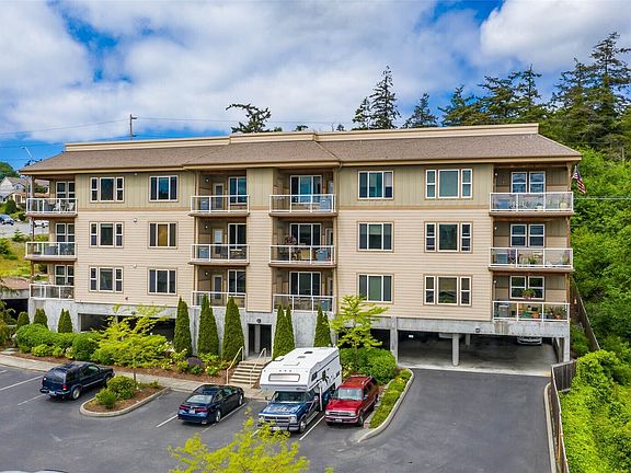 2nd image of 1850 SW Scenic Heights Street #B303