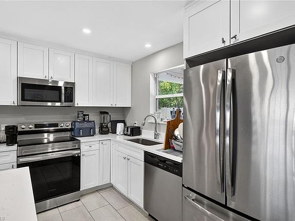 4th image of 4830 Cortez Cir