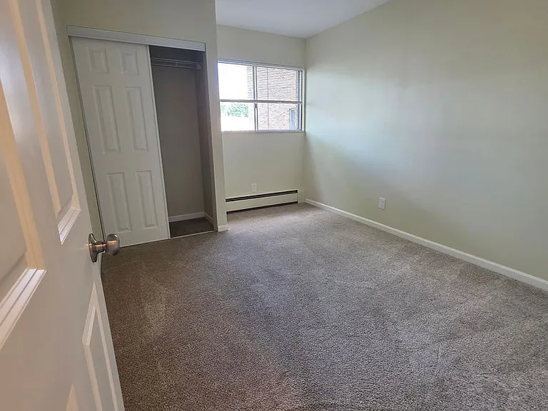 College Park — Photo 29