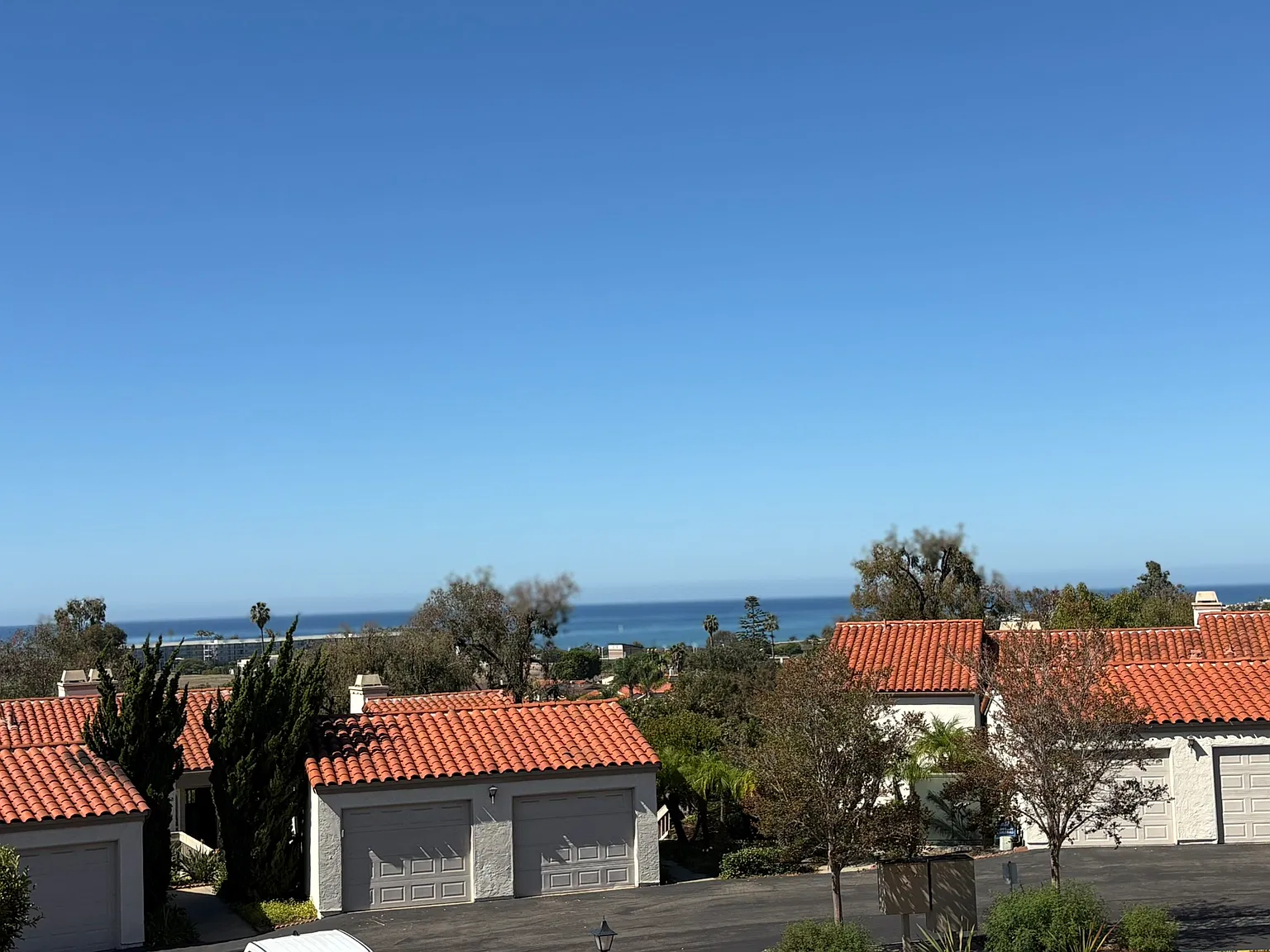 2 bed, 2.5 bath, 1283 sqft, $4,250 — Photo 1