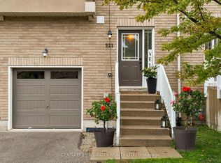 221 Harvie Rd, Barrie, ON L4N 9P8