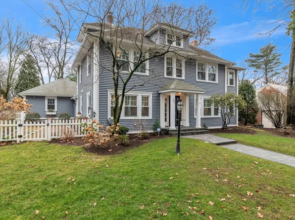 131 Western Dr, Longmeadow, MA 01106