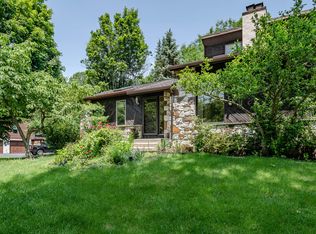 22 Sycamore Ln, Chester Springs, PA 19425