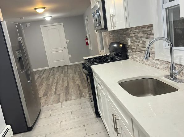 (undisclosed Address)