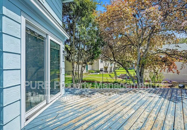 10247 Nottingham Trl — Photo 43