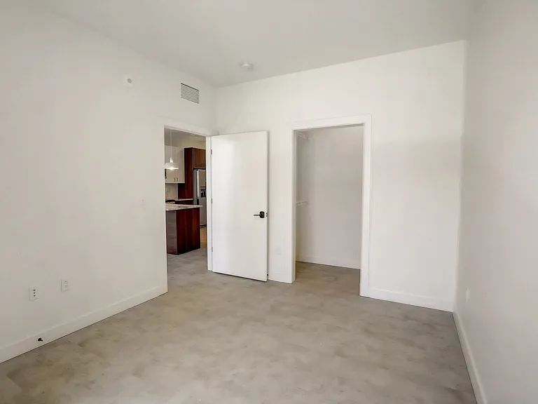 Lafayette West Apartments — Photo 11