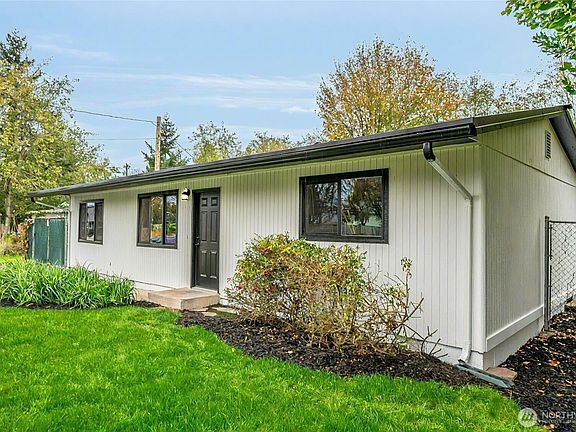 3rd image of 14809 Madison Way