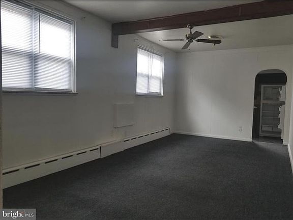 5th image of 819 E Baltimore Ave