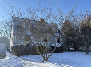 10 Jesse Davis Ln, Barrington, RI 02806