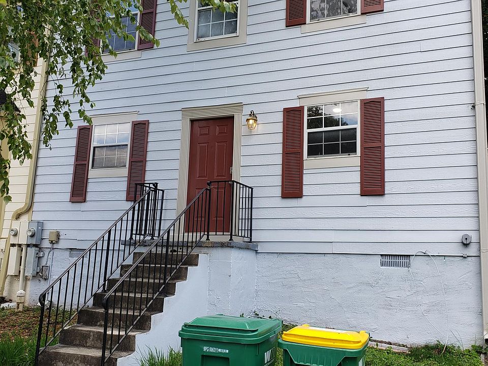 1st image of 3818 Meadow Creek Dr