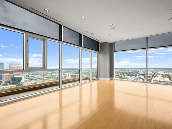 555 5th St #2901, Austin, TX 78701