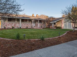 2572 Rollingwood Dr, Napa, CA 94558