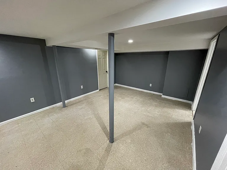 216 Carnation Ct #BASEMENT — Photo 6