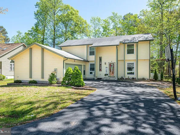 8 Candytuft Ln, Ocean Pines, MD 21811