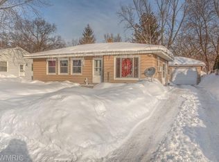 933 Walcott St SW, Wyoming, MI 49509