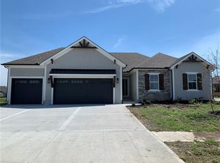 4828 SW 3rd St, Blue Springs, MO 64014