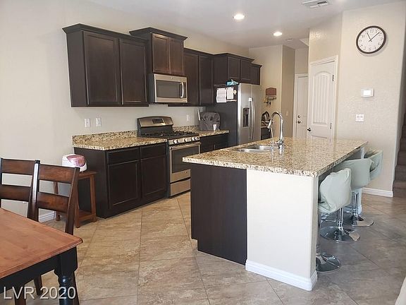 3rd image of 2873 Sparkling Sea St
