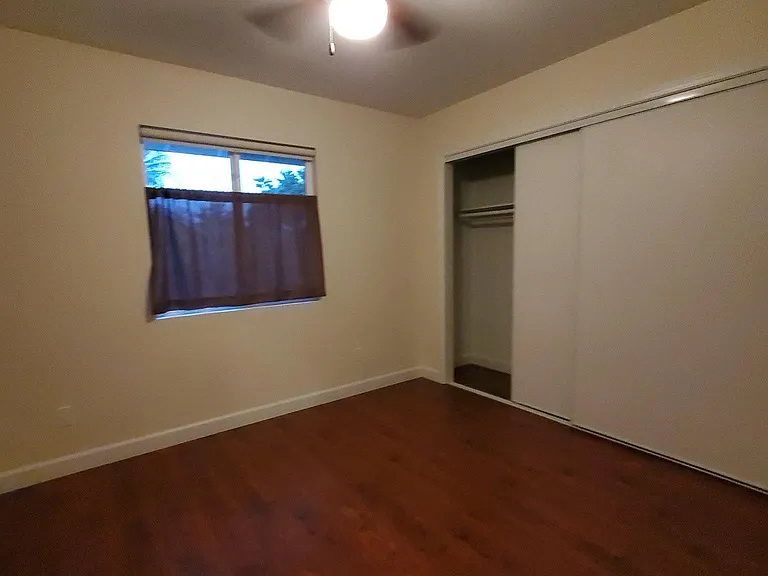 18152 Rayen St — Photo 11