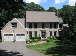 151 Old Kent Rd N, Tolland, CT 06084