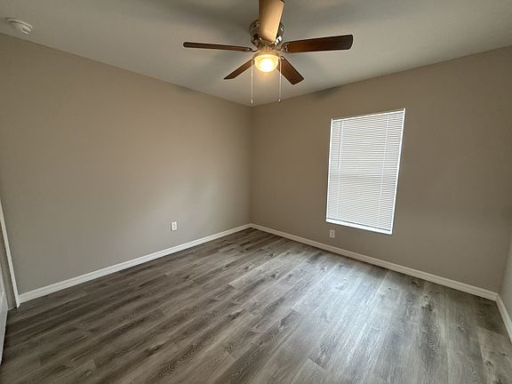 4th image of 27 W Ferdinand St