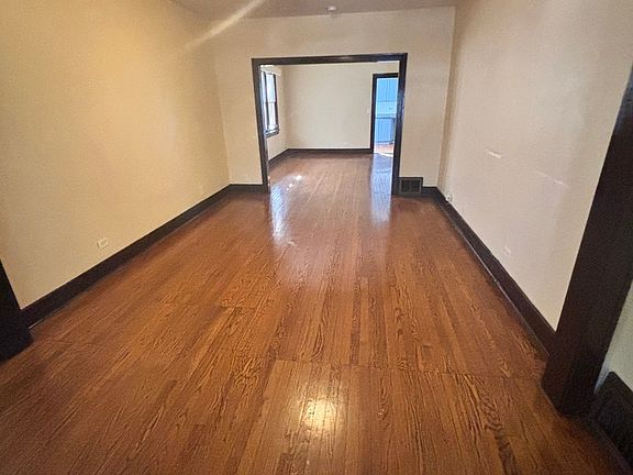 5th image of 713 E 144th St