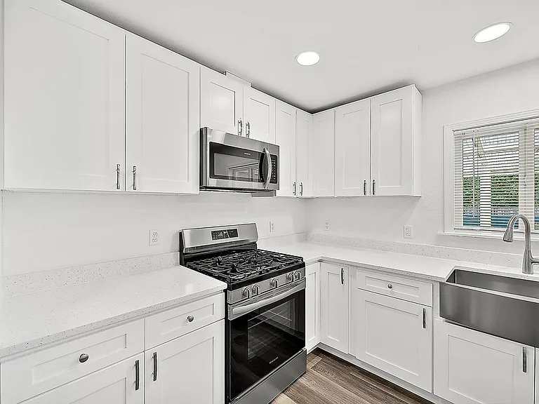 7182 N Van Decar Rd SE — Photo 11