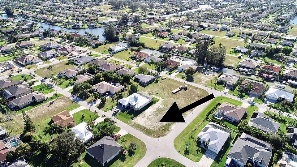 1st image of 4338 SW 19th Ave