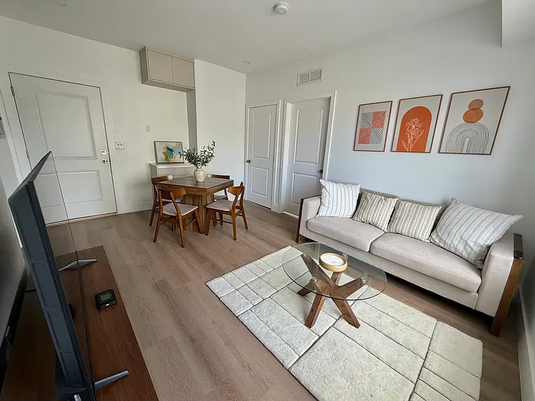 1619 Jefferson Ave #26 — Photo 1