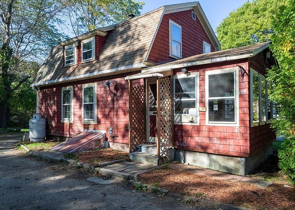 160 Rivulet St, Uxbridge, MA 01569 Zillow