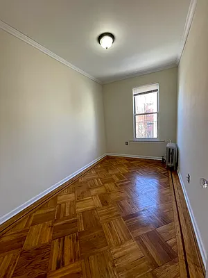 Rented by Astoria Realty | media 4