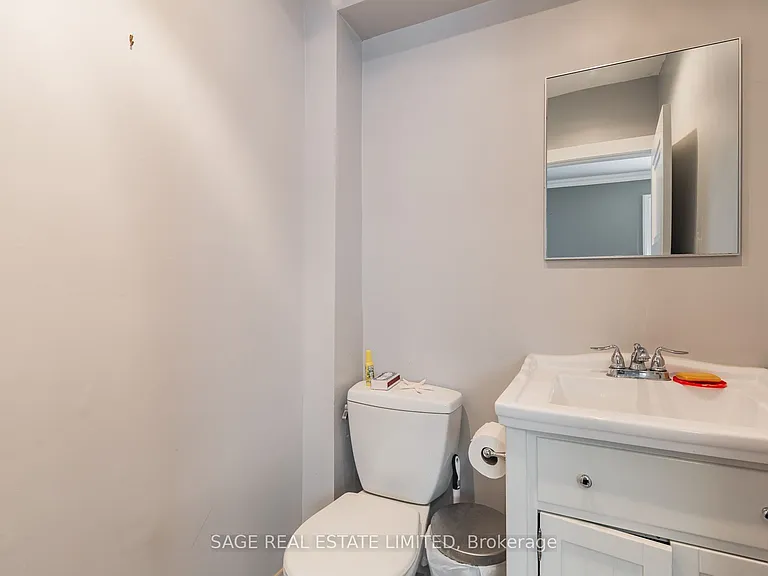 433 Woodfield Rd — Photo 11